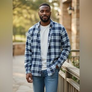 Southern Tide Navy and Light Blue Plaid Shirt. Size XL.